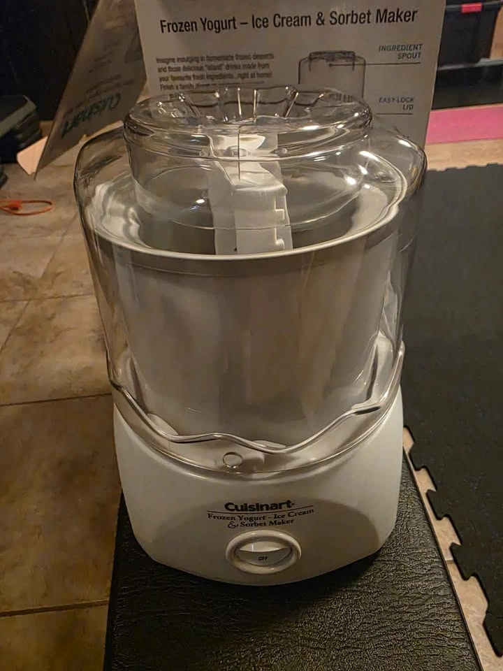 Brand New! Cuisinart Ice Cream and Sorbet Maker - photo 2