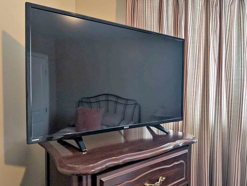 RCA 32" LED TV with Remote