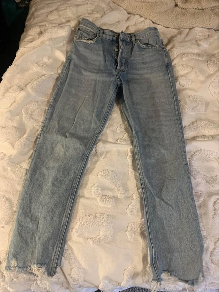 Aritzia Jeans sz 25