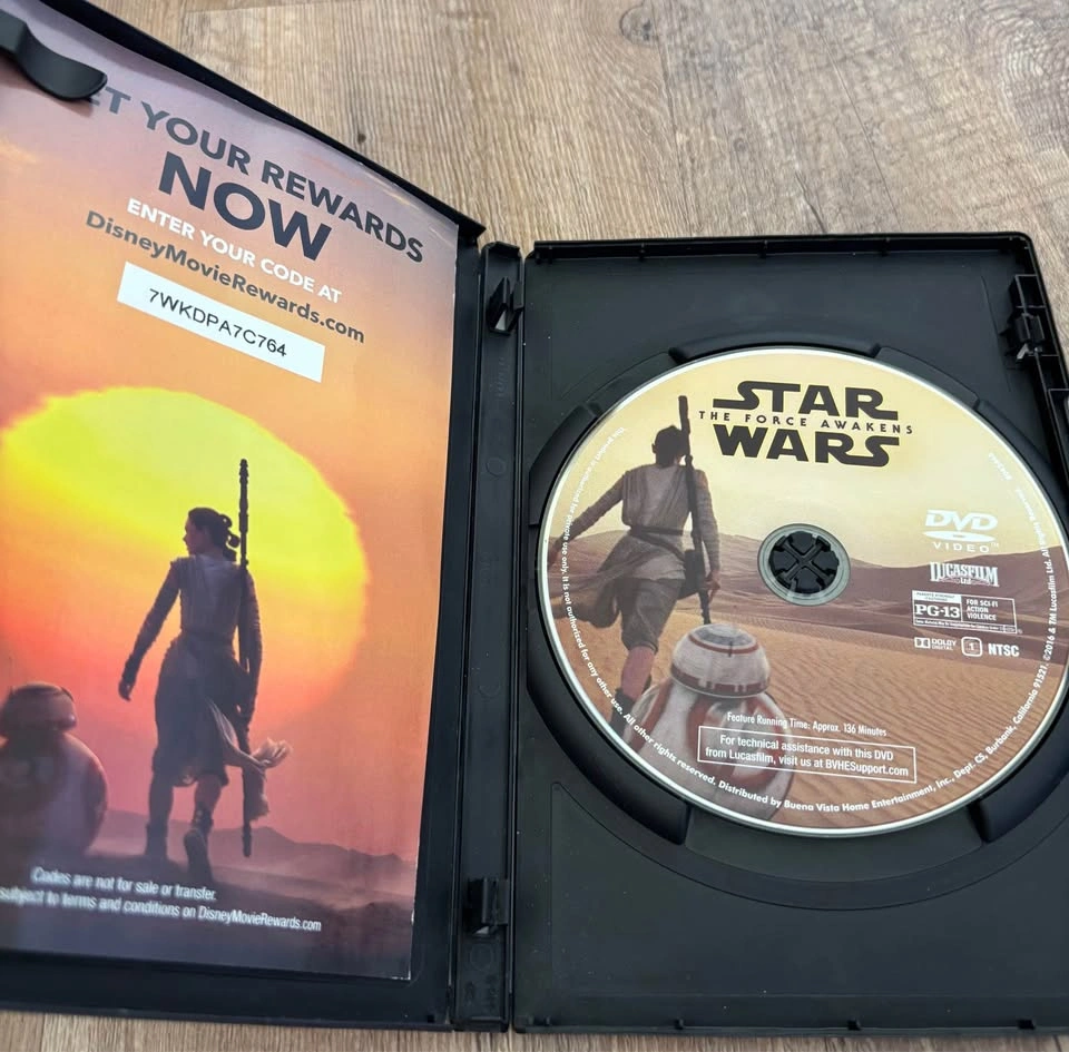Star Wars: The Force Awakens DVD - photo 3
