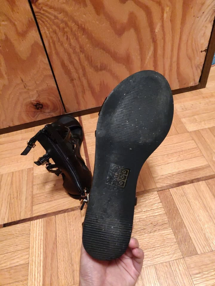 Leather Gladiator Sandals - photo 4