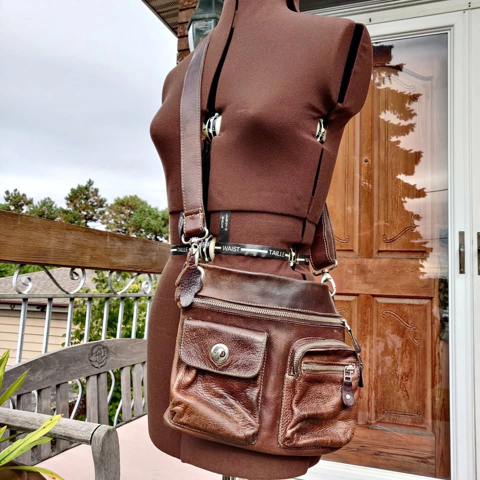 Roots Leather Village Bag Purse