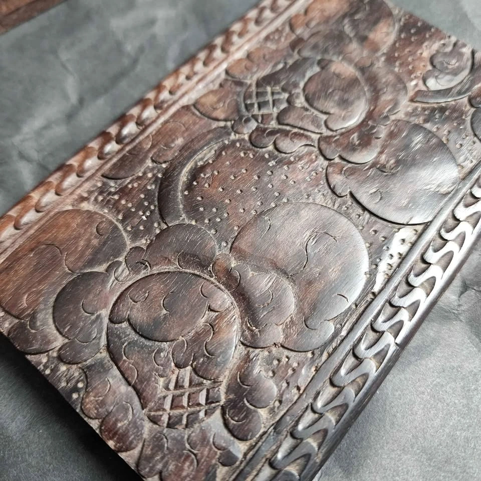 Hand carved beautiful solid Wood box - photo 4
