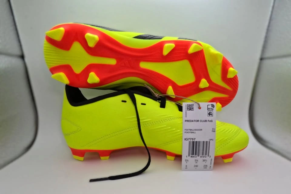 Adidas Predator Club Soccer Cleats FG Size M6/W7 - photo 2