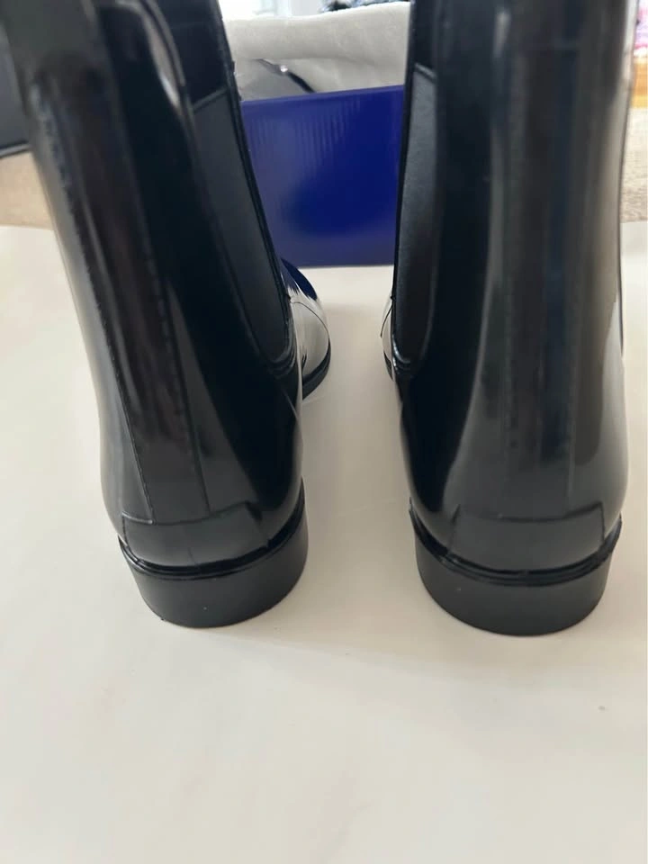 Ladies Black Patent Chelsea Rain Boots Size 8 Markham - photo 3