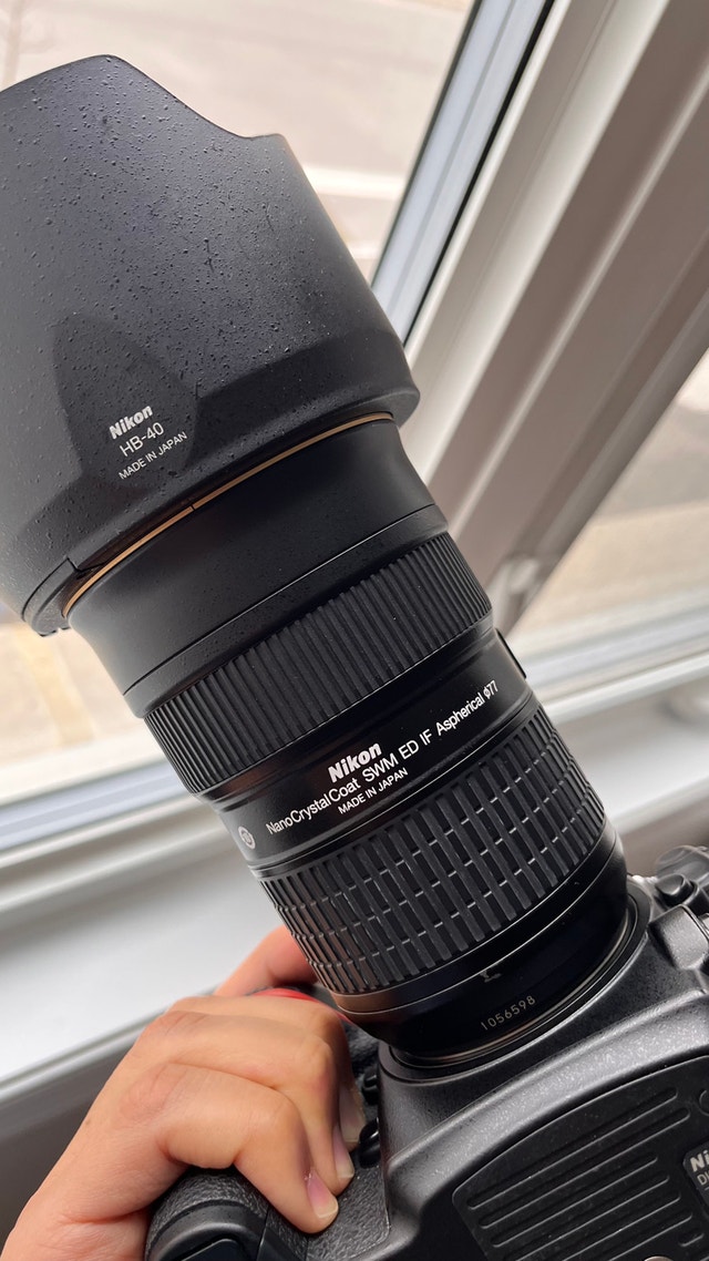 Great condition Nikon 24-70mm f/2.8G ED - photo 3