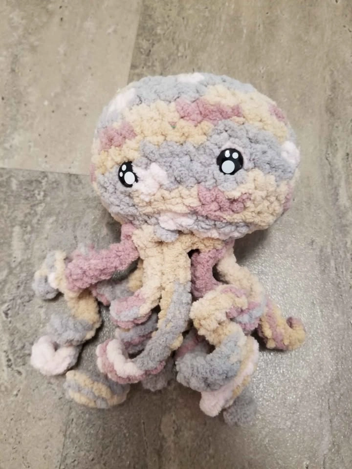Crochet Soft Cute Jellyfish Plush - photo 2
