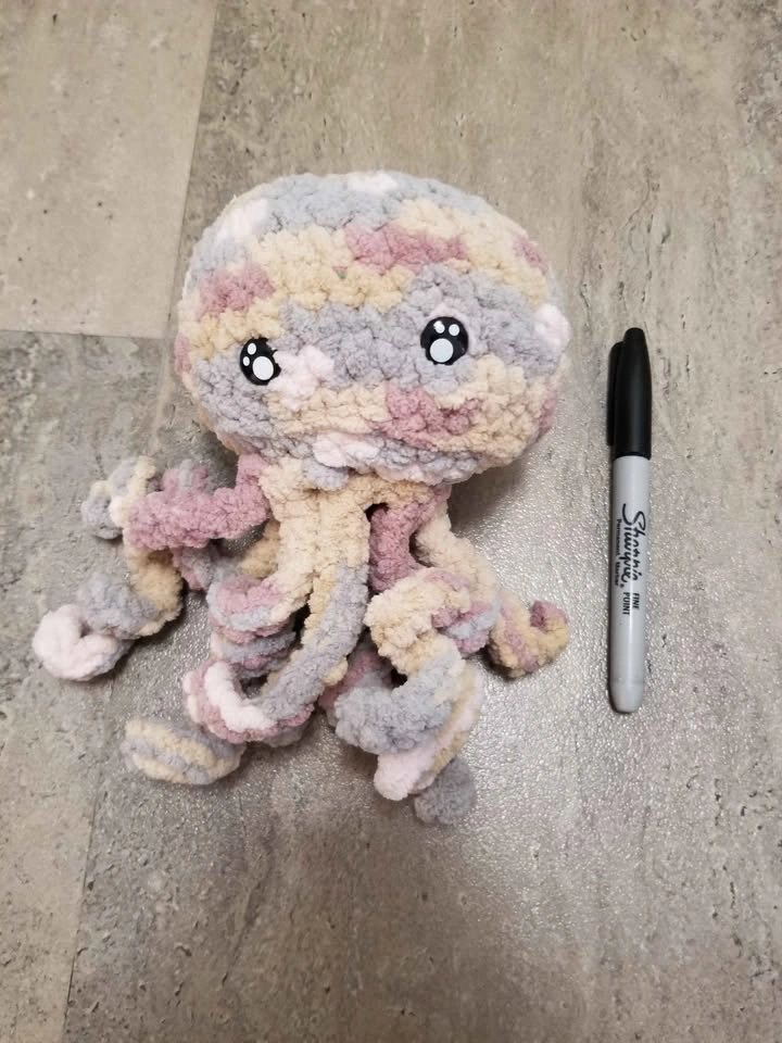 Crochet Soft Cute Jellyfish Plush - photo 4