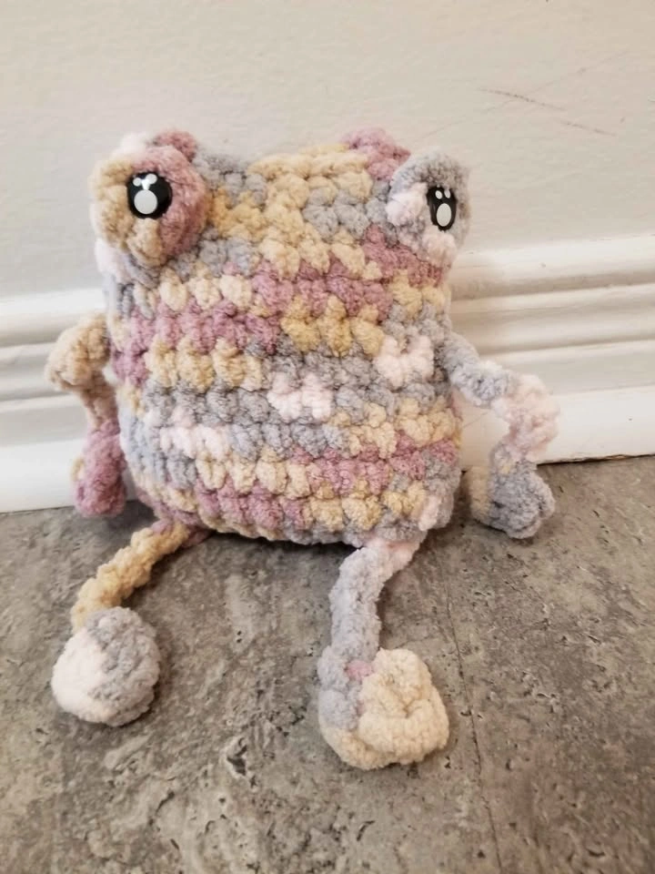 Crochet Leggy Frog Plush - photo 2