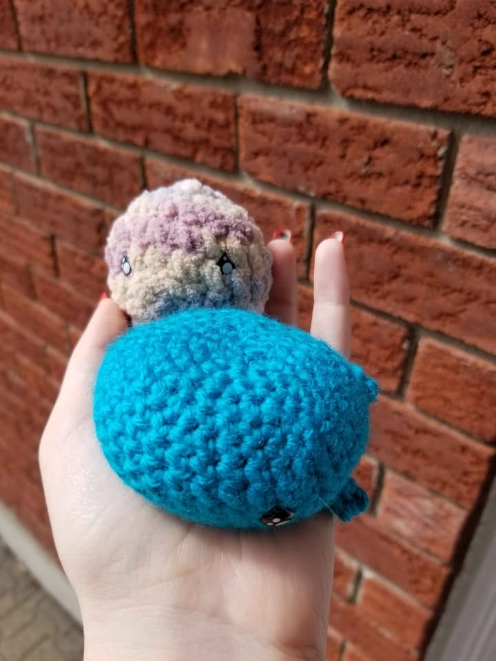 Small Crochet Octopus & Whale Plush - photo 5