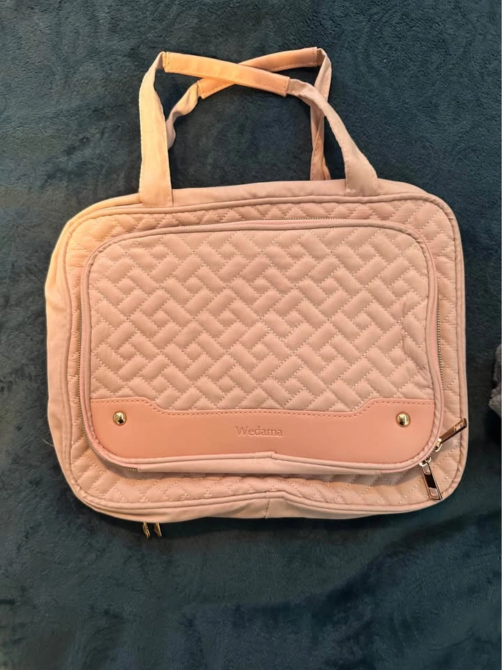 Travel toiletries bag - photo 3