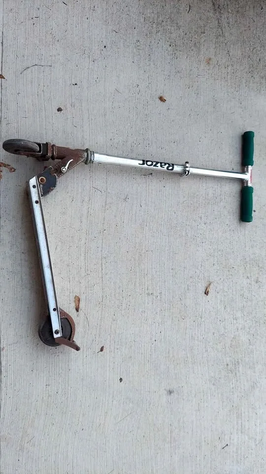 RAZOR scooter and Ripstick - photo 3