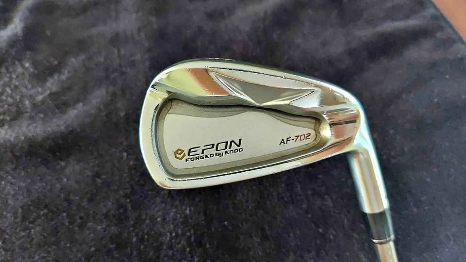 EPON Af-702 #4 Iron - Upgraded Graphite Shaft, Stiff Flex