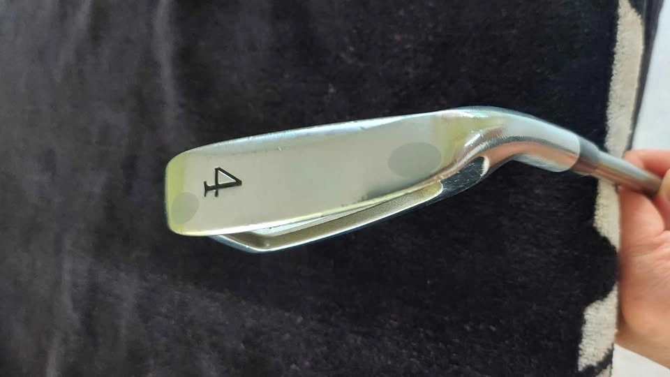 EPON Af-702 #4 Iron - Upgraded Graphite Shaft, Stiff Flex - photo 2