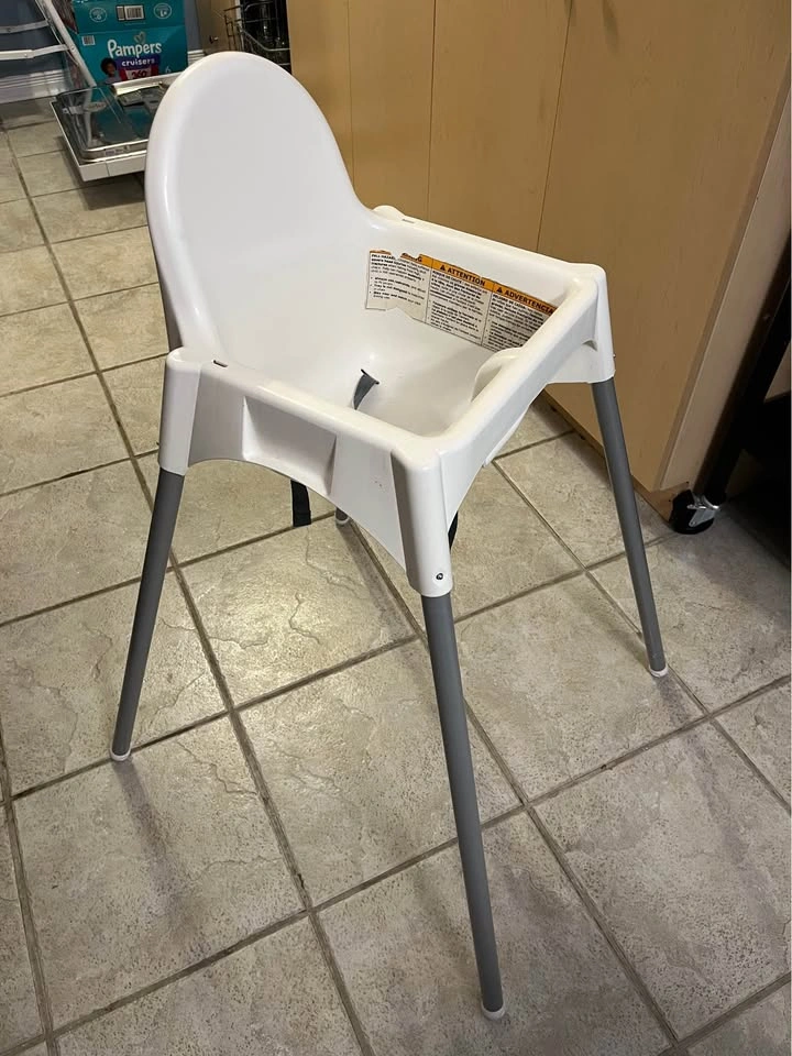 IKEA baby high chair / chaise haute bébé - photo 2