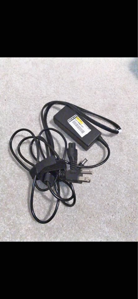 Dell Power Adapter Charger DP/N 0928G4