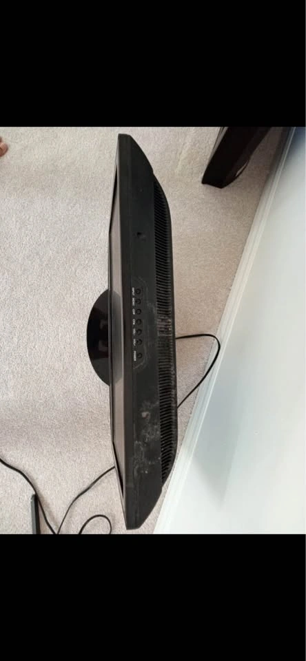 Dynex 24 inch LCD TV - photo 5