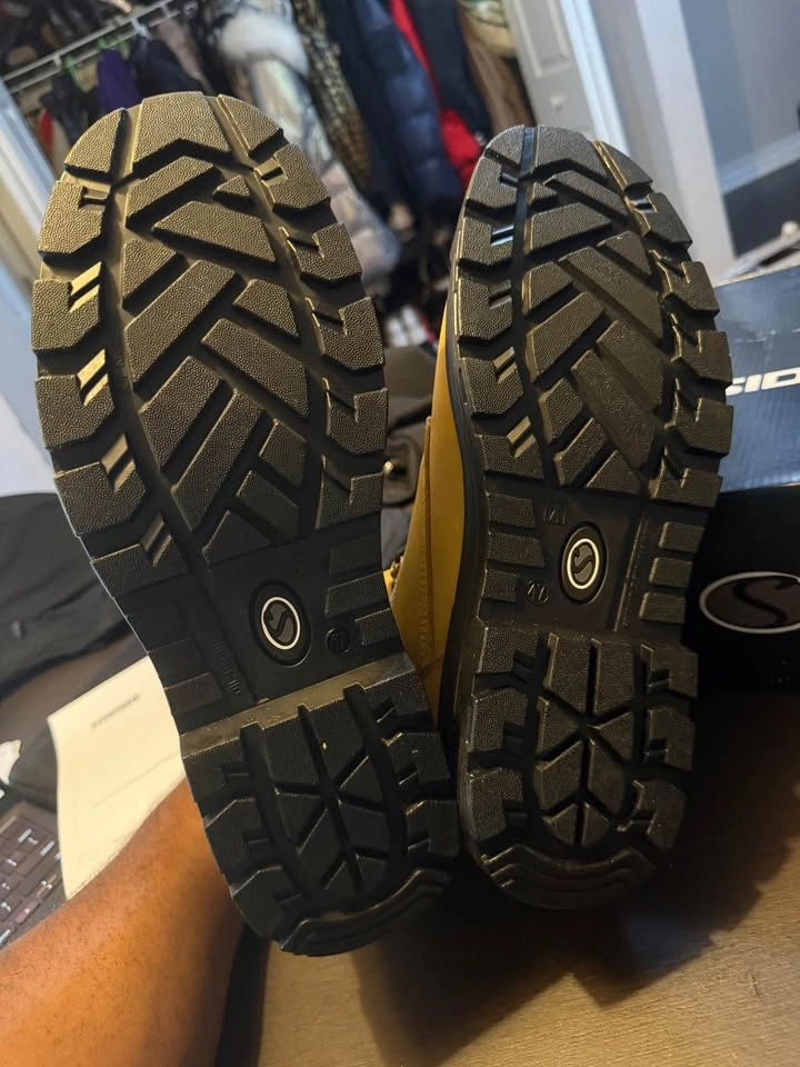 BRAND NEW Steel Toe Boots CSA Certified ✅🔥(Size 12) - photo 3