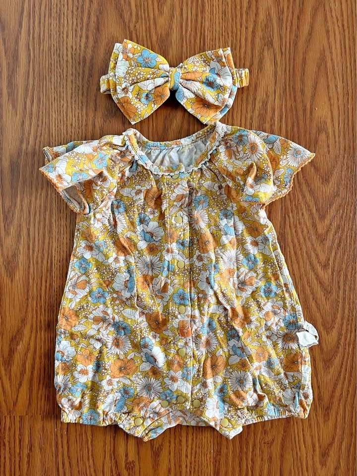 Baby girl cloth/ bébé fille vêtements