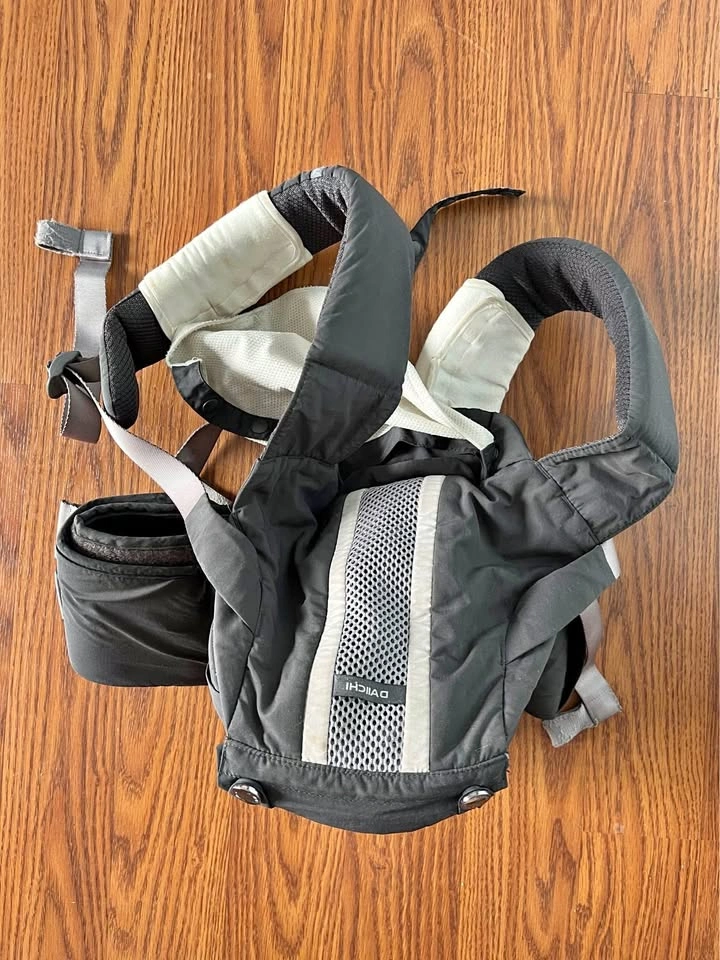 Multifunction Baby Carrier with Hip Seat