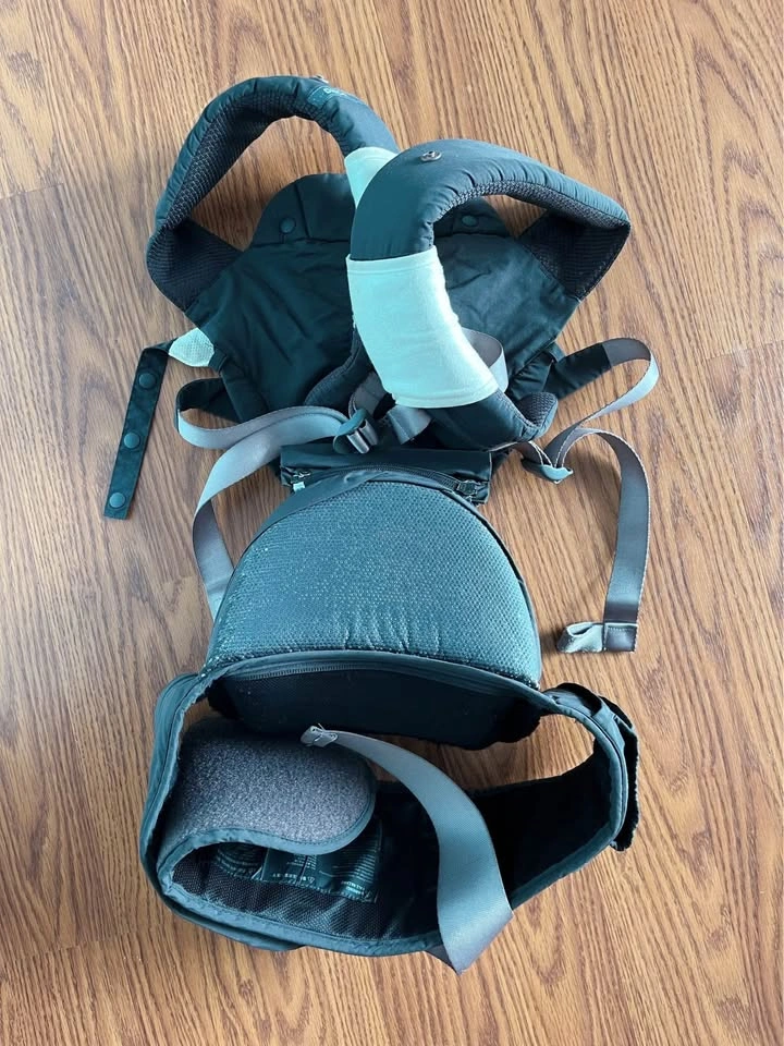 Multifunction Baby Carrier with Hip Seat - photo 2