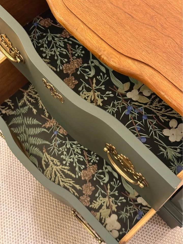 Vintage French Provincial Nightstand - photo 4