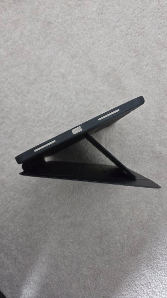 iPad A16/10th gen ESR Case - photo 2
