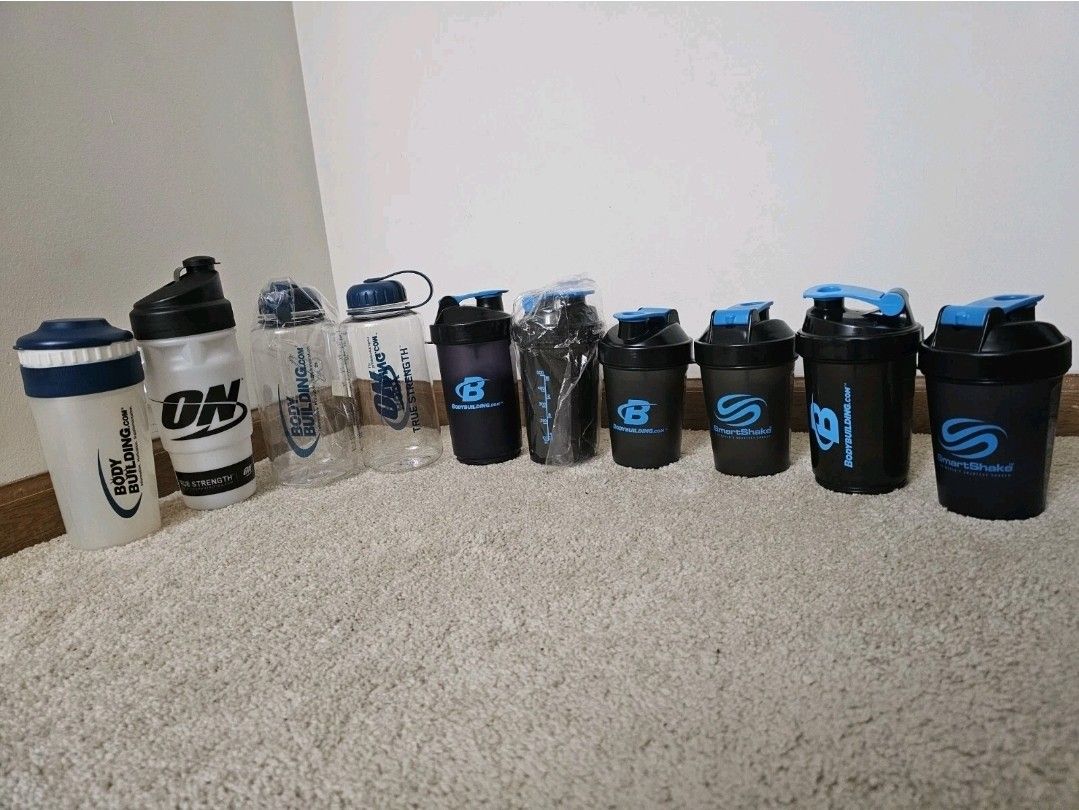 21 Shaker Bottles, 2 Water Bottles & 1 Coffee Mug - photo 5