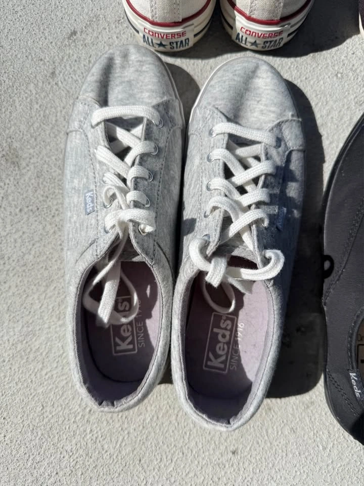 Assortment of Women’s Shoes Size 6 - photo 5