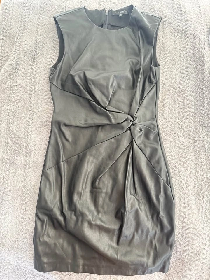 Assorted Dresses - photo 2