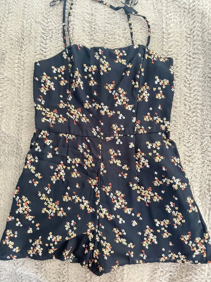 Assorted Dresses - photo 3