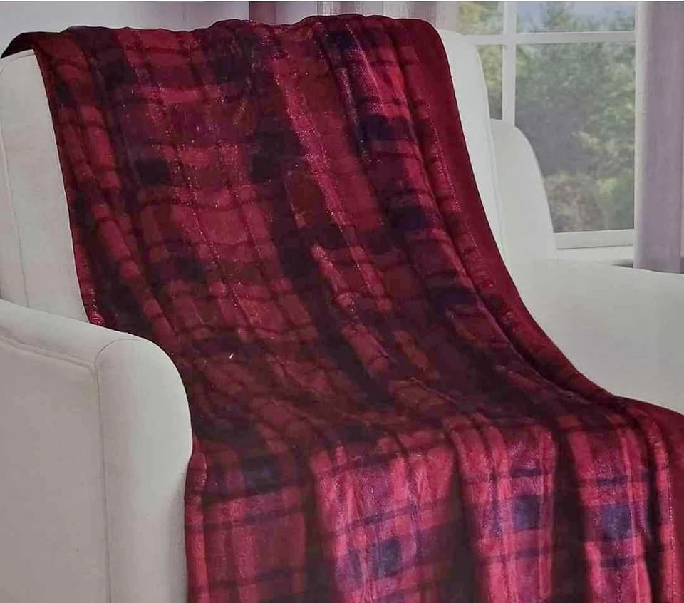 Brookstone Heated Throw - 50" x 60" (Red)