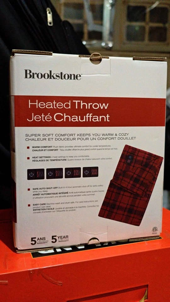 Brookstone Heated Throw - 50" x 60" (Red) - photo 2