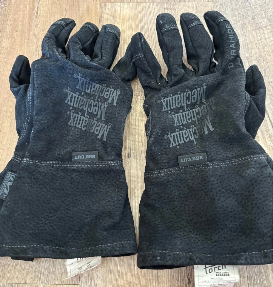Mechanix Welding Gloves - photo 2