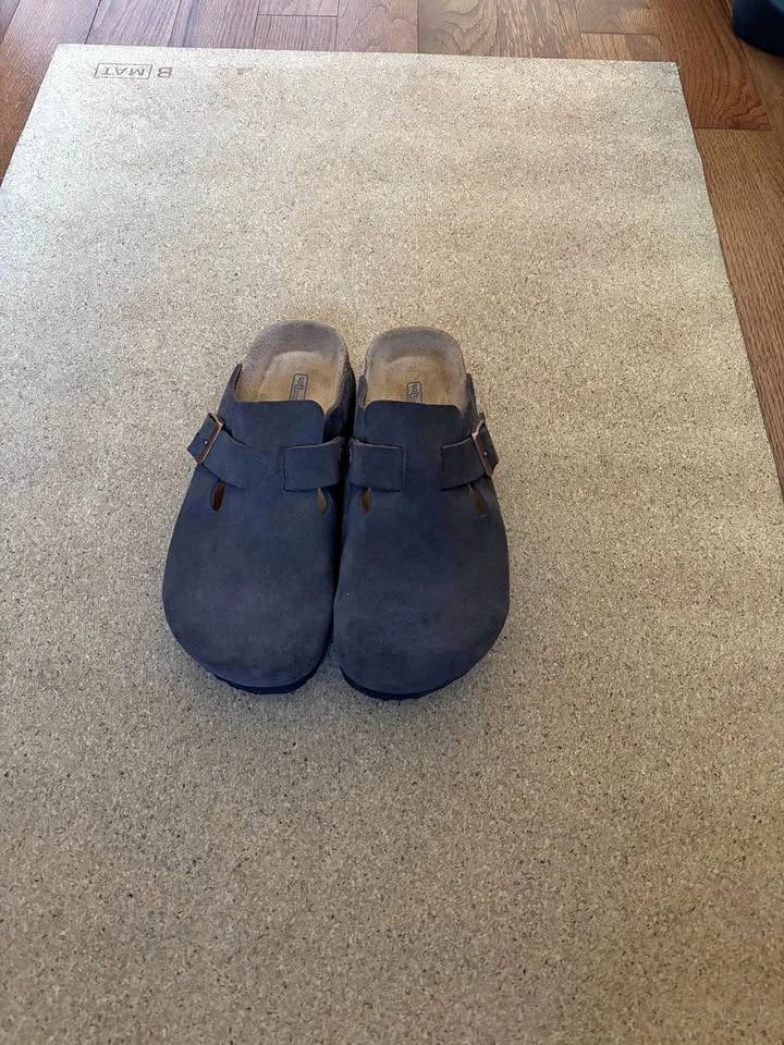 Birkenstock Boston Clogs - Men's Size 8