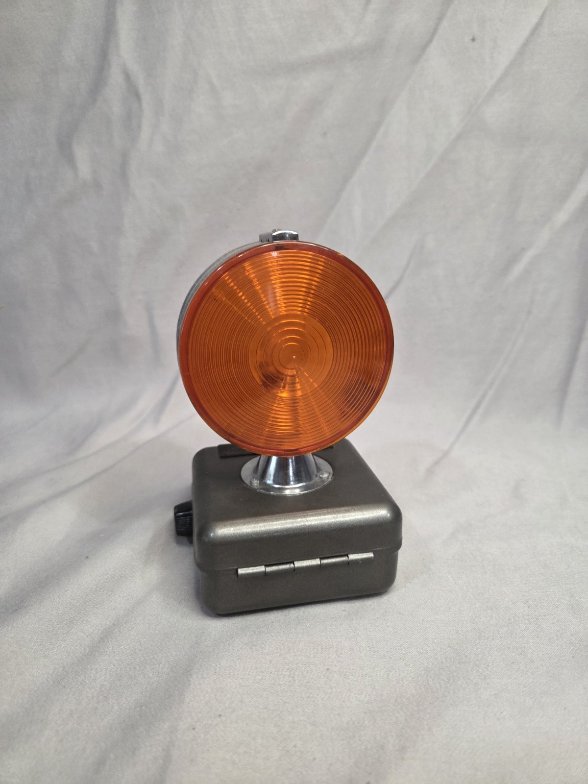 Vintage "Ash Flash" Emergency Flashing Light Works Good! - photo 2