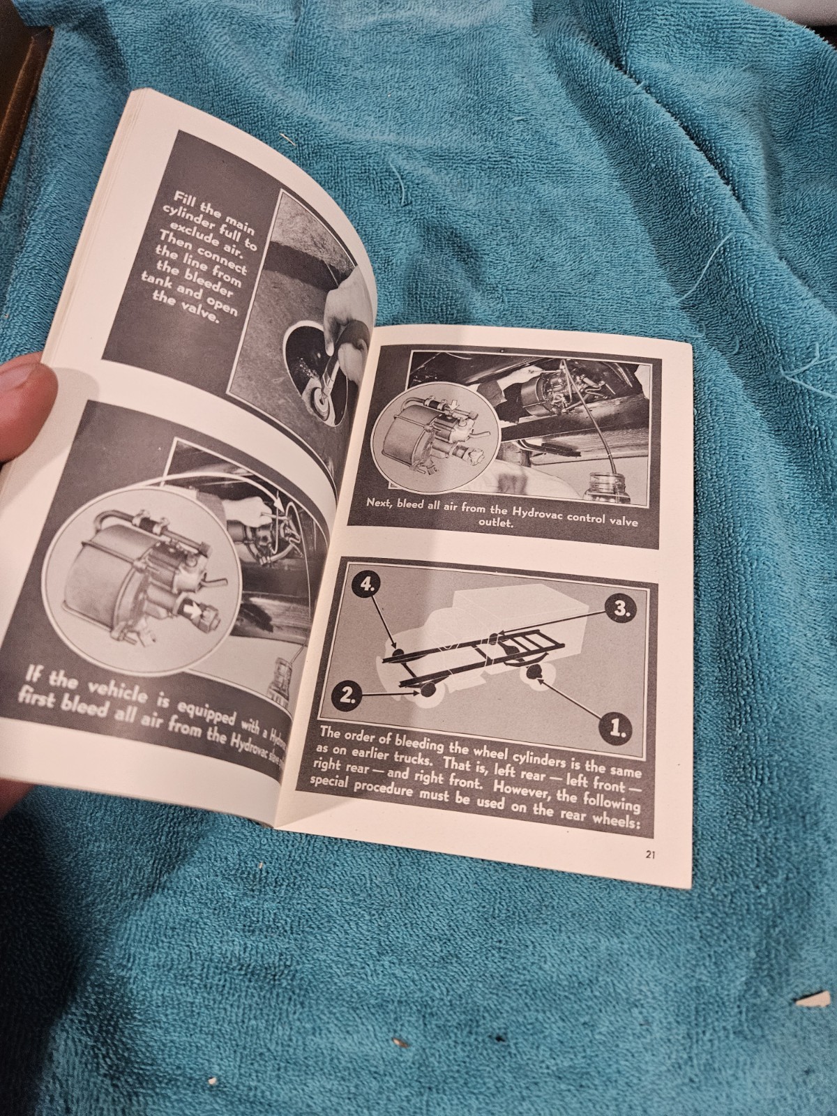 1951 Chevrolet Truck Brakes Service Manual - photo 2