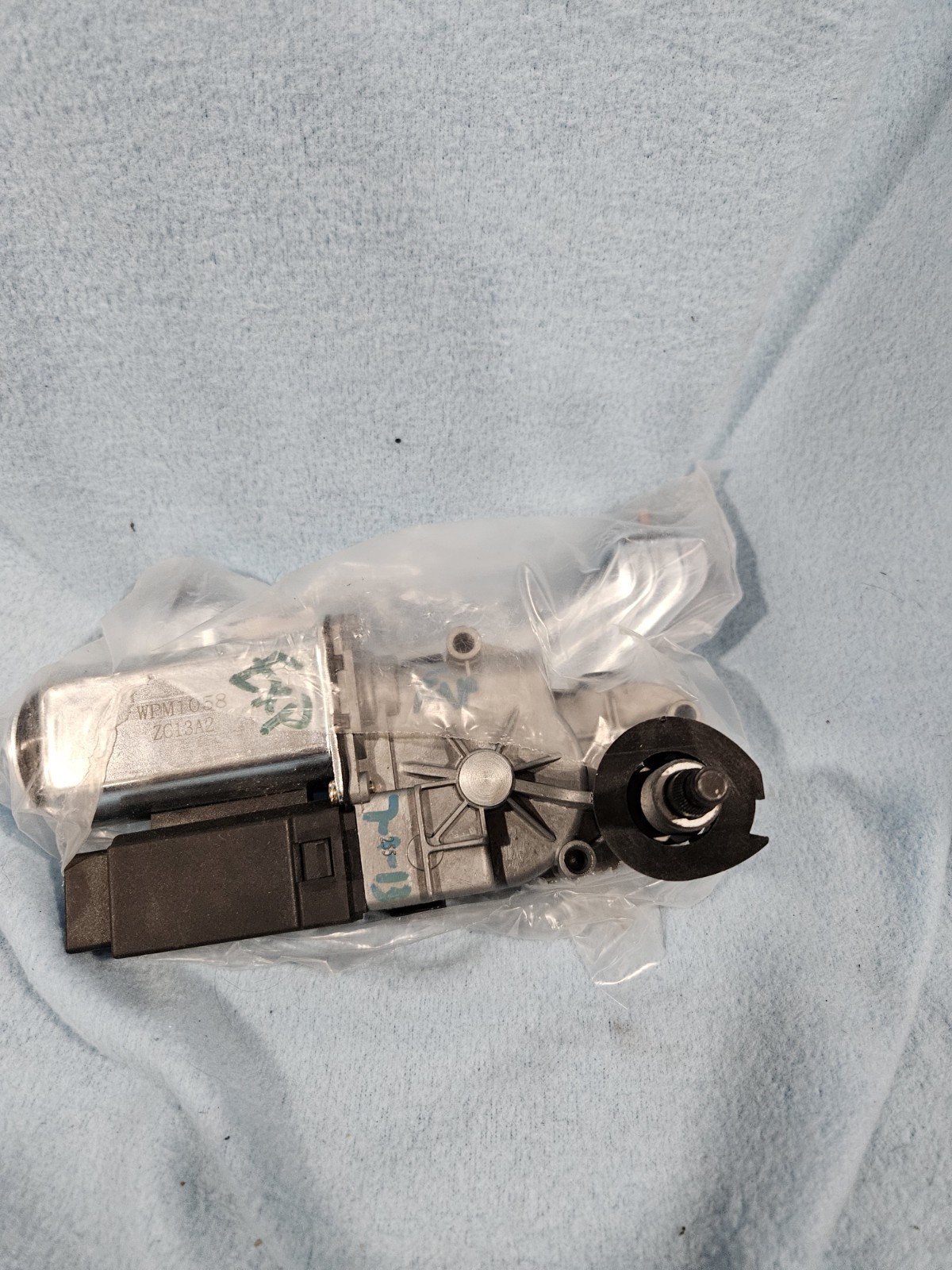 WPM1058 Wiper Motor Brand New Never Installed - photo 2