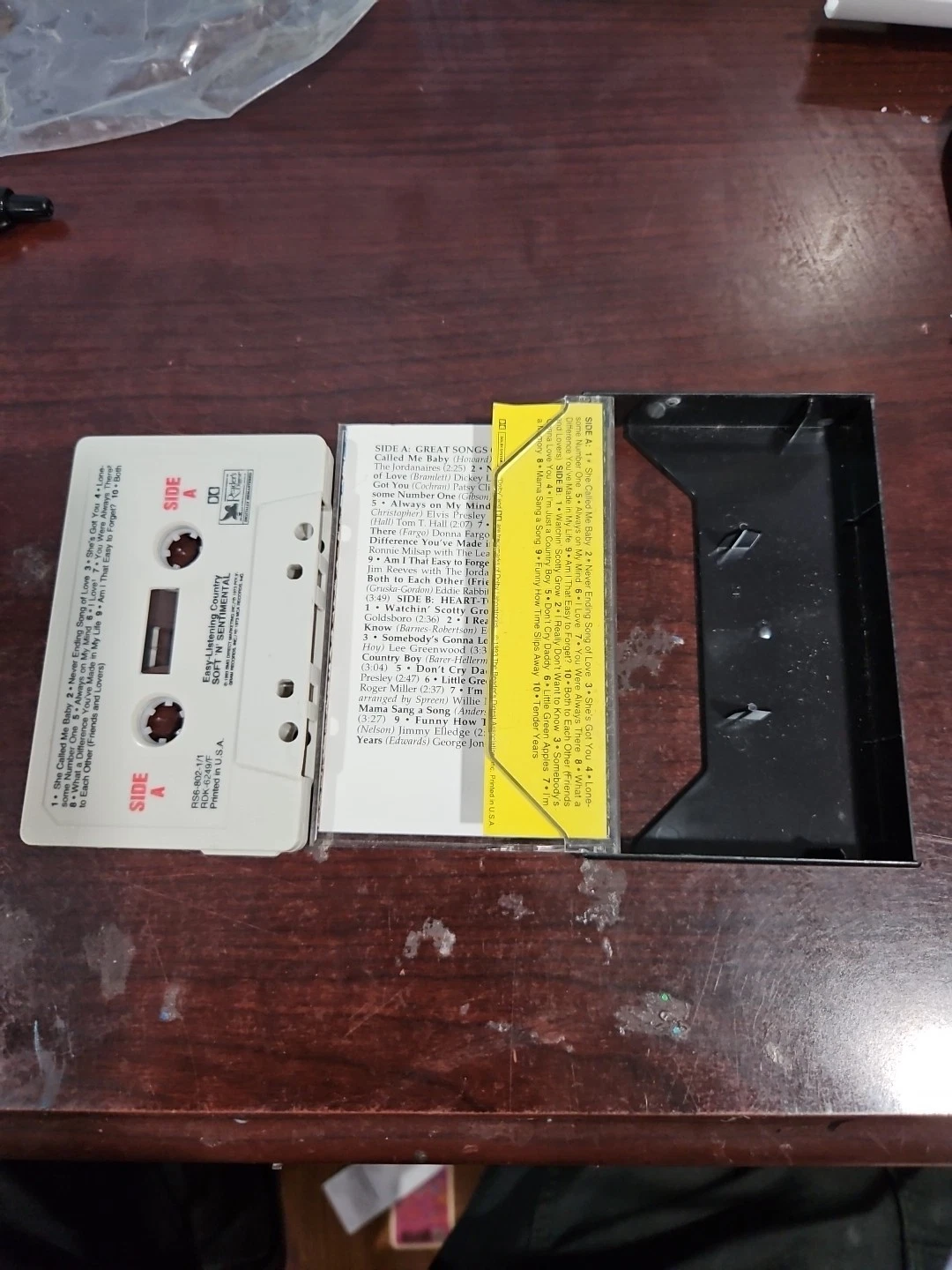 Easy Listening Soft N Sentimental Cassette Tape 1993 Country - photo 3