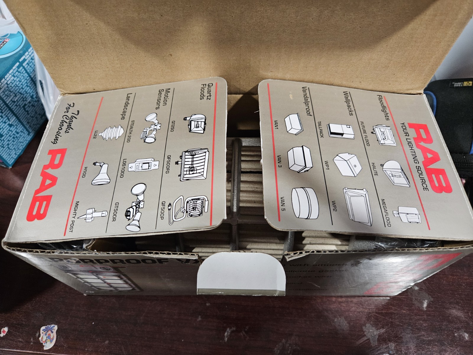 Set Of Two Sealed Never Opened Vaporproof VX100DG RAB Lights - photo 3