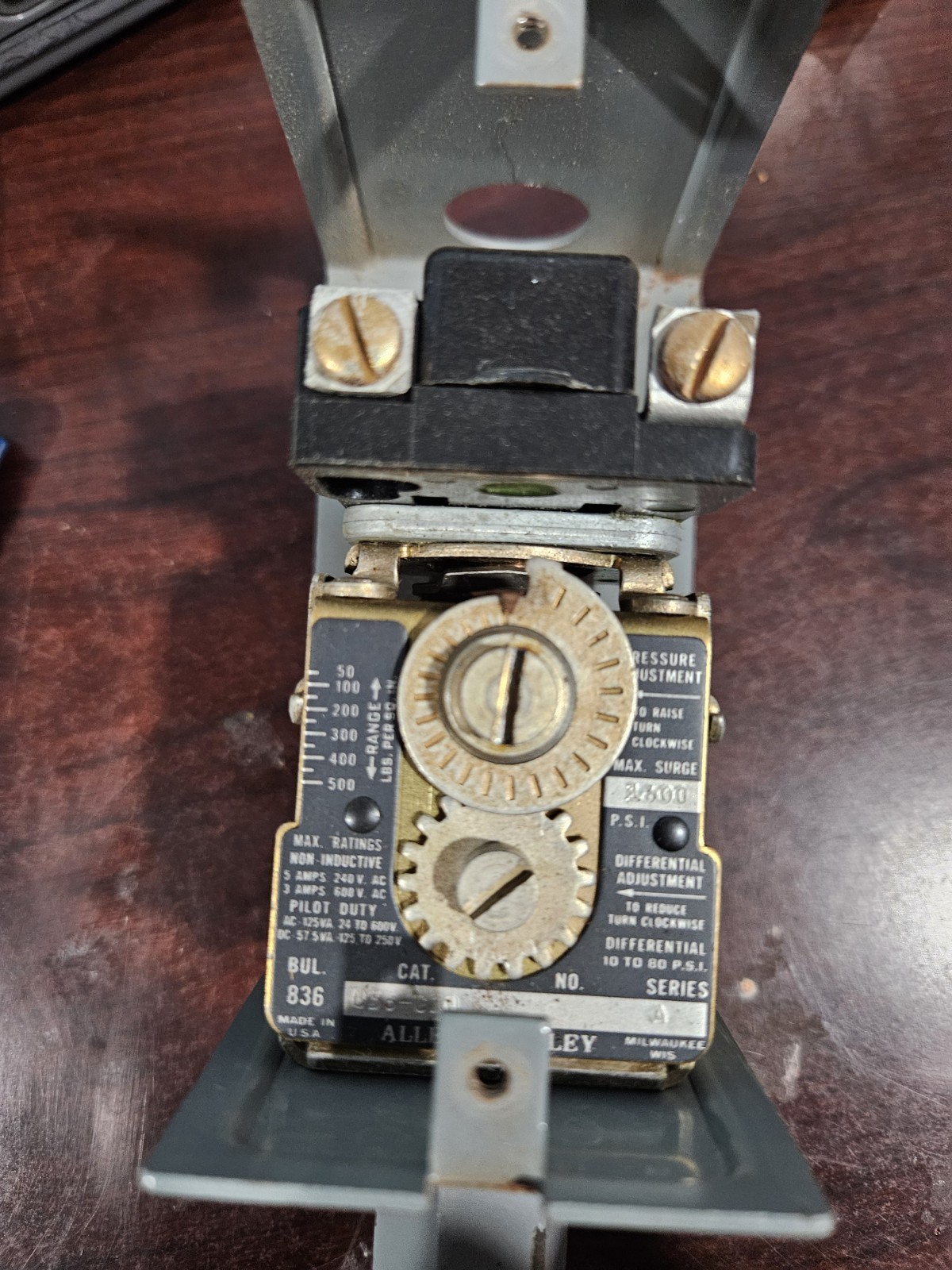 Allen-Bradley 836 Pressure Control Switch - photo 3