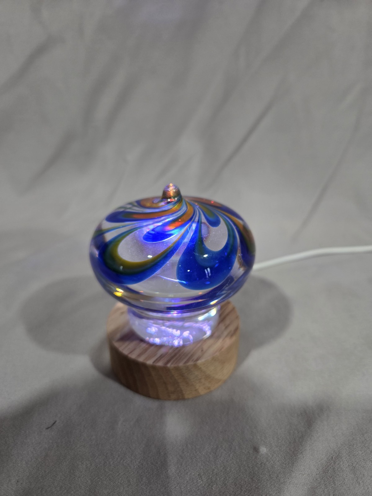 Nostalgia Warff Blue Green Orange Signed Paperweight - photo 2