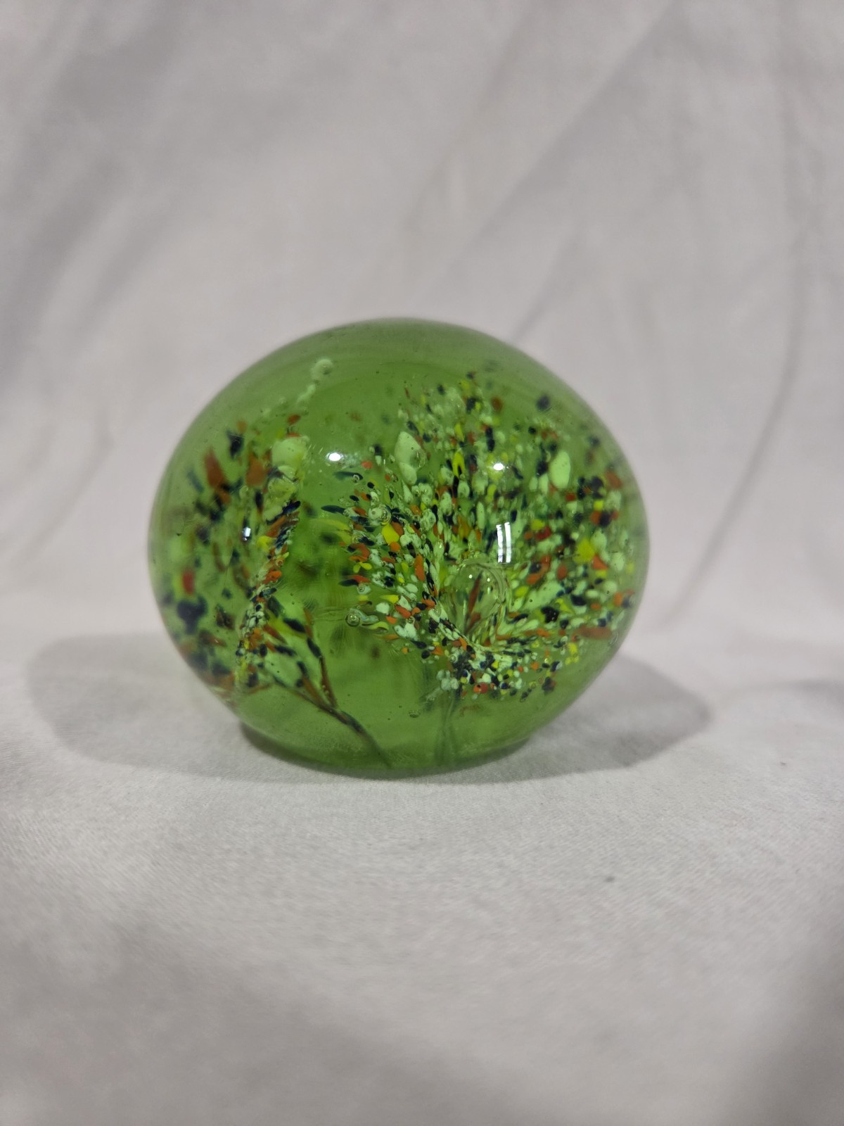 Vintage Green 60-70s Art Glass Paperweight - photo 2