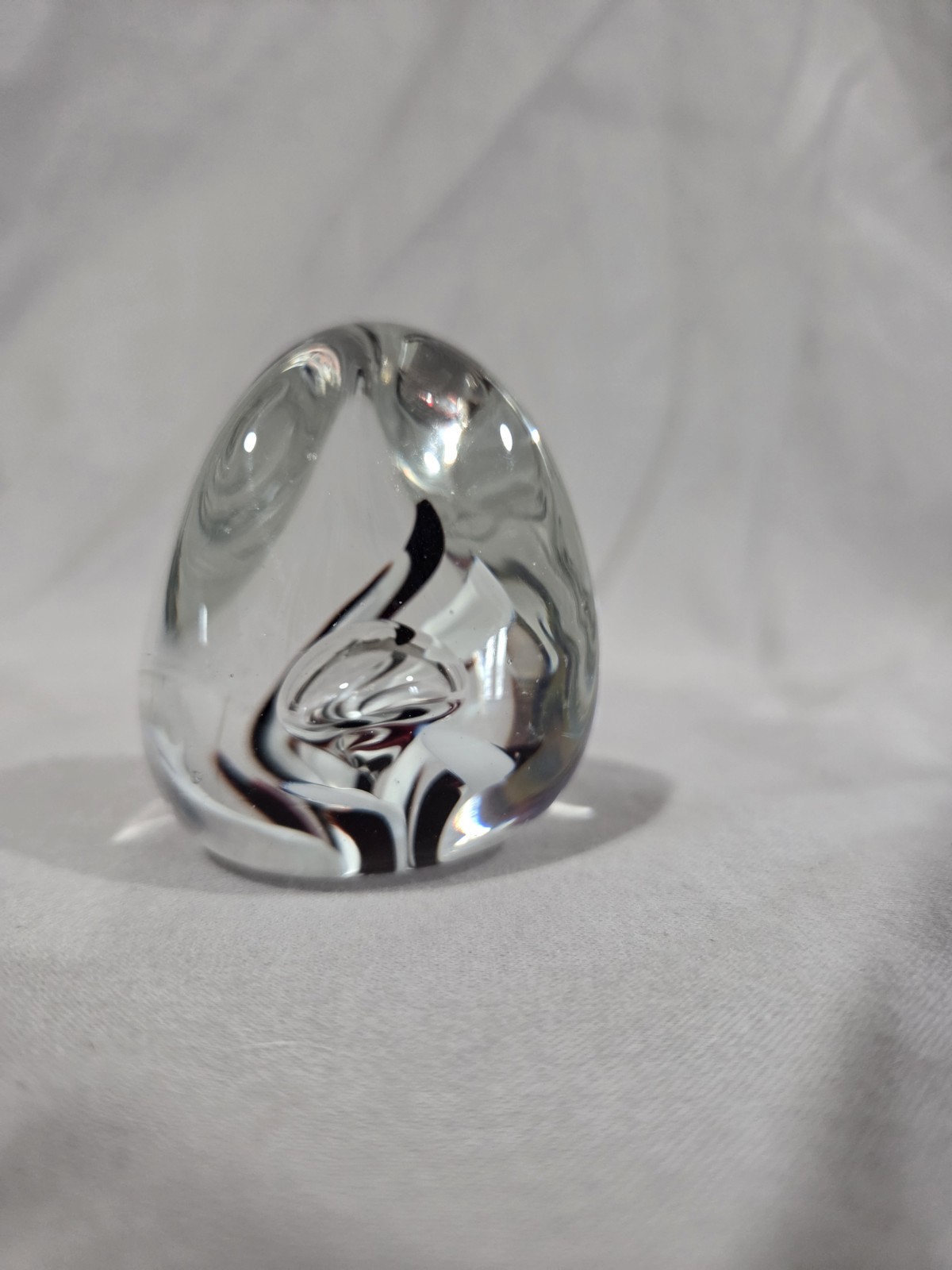 Vintage Egg Shaped Glass Paperweight - photo 2