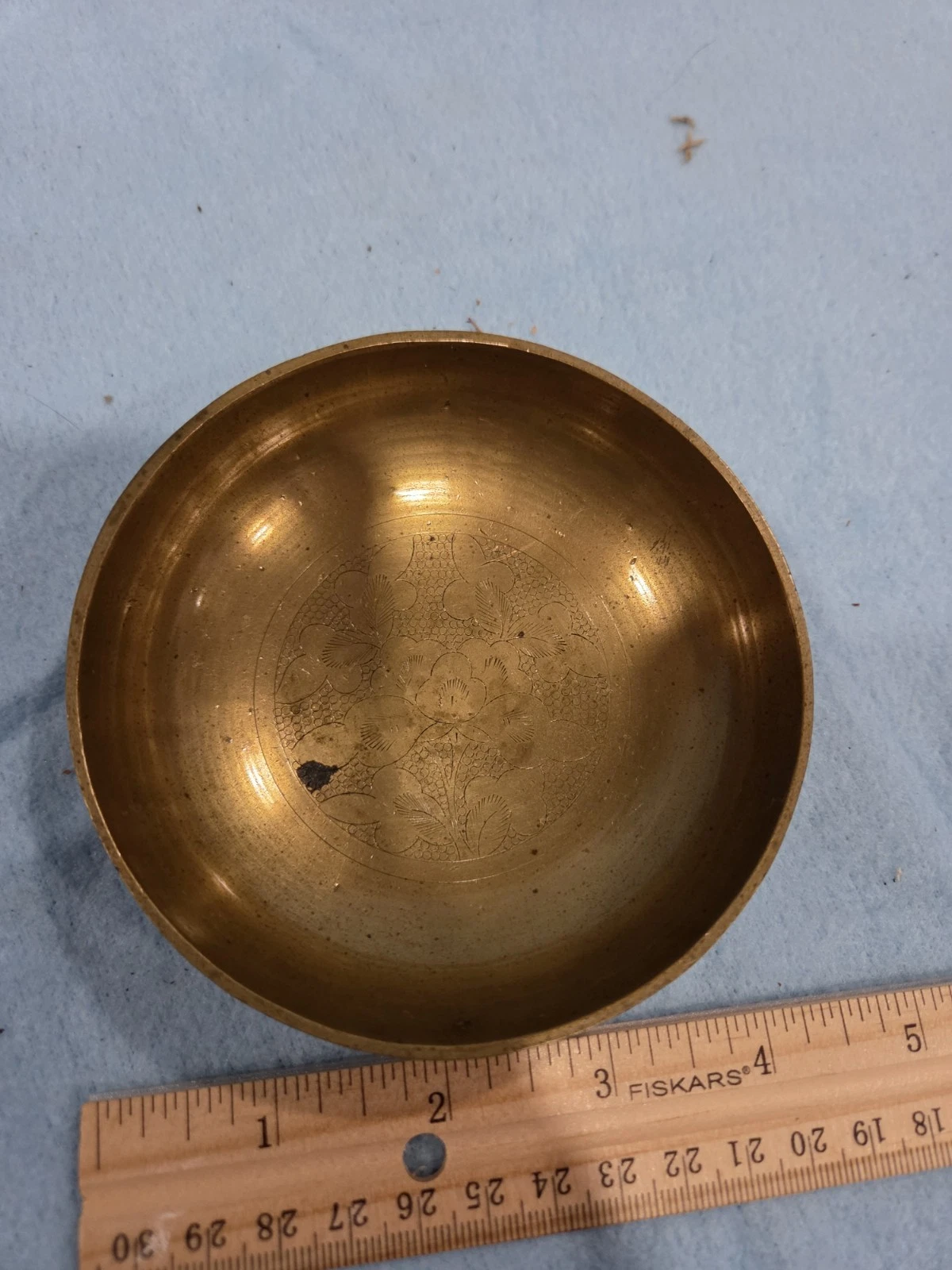 Vintage 4.25" Etched Brass Bowl - photo 2