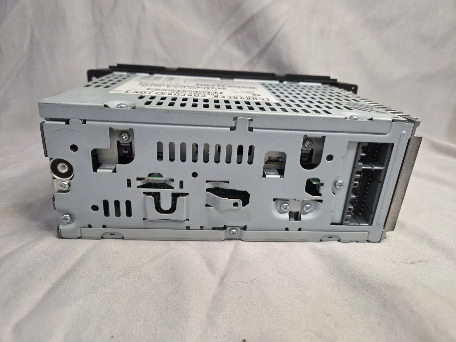 P05064042AC Chrysler OEM Japan Made Radio Untested Core Only - photo 3