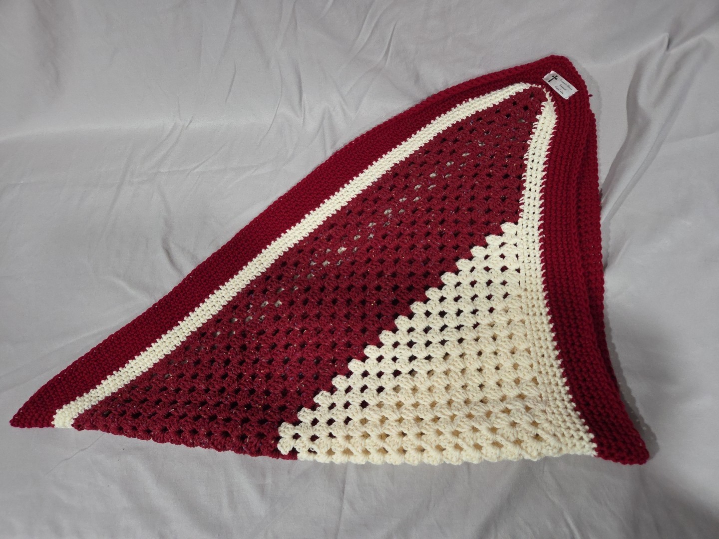 Hand Knitted Baby Baptism Shawl 41x41x50 - photo 3