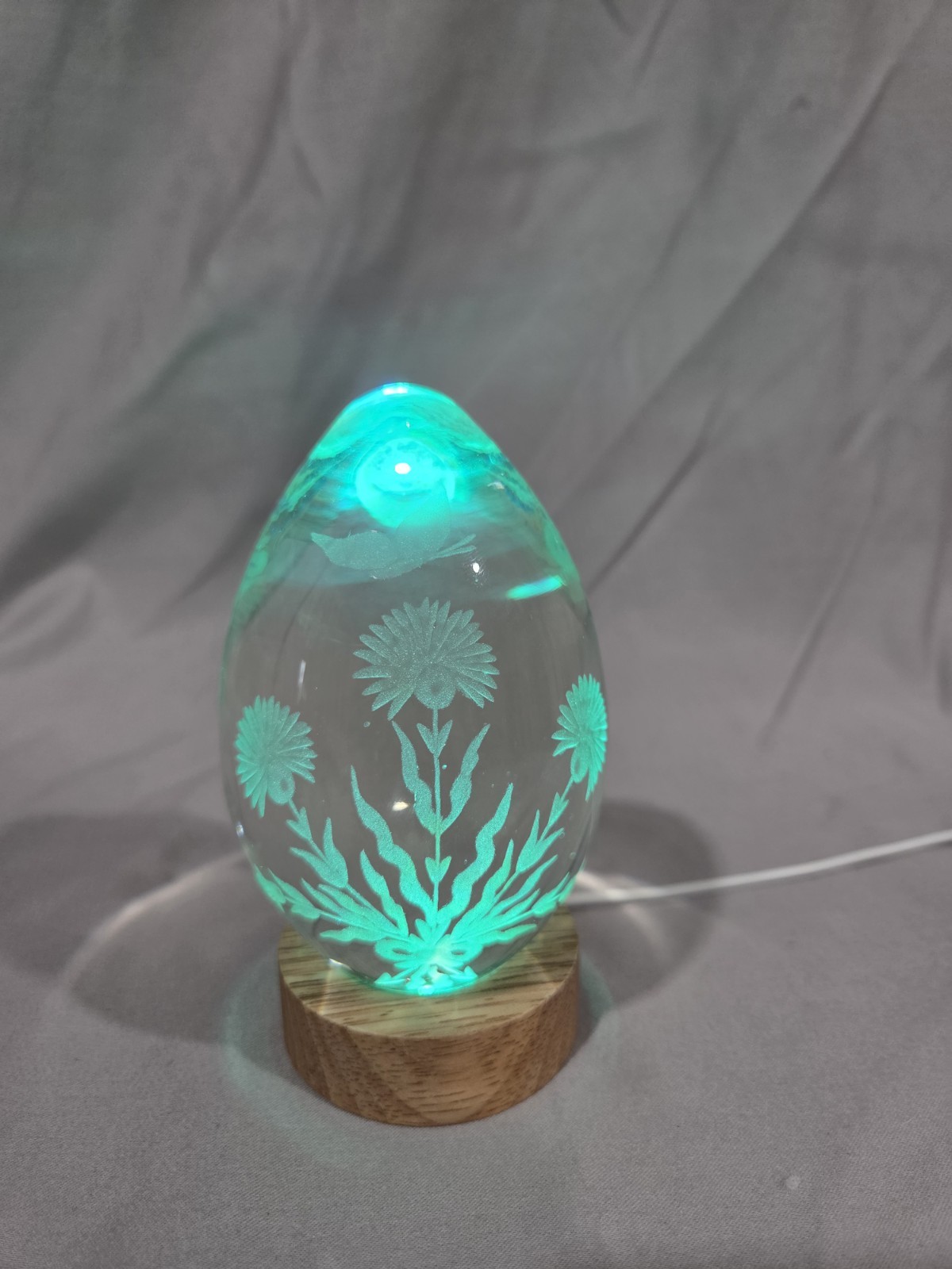 Egg Shaped Glass Paperweight Etched Light For Display Only - photo 4