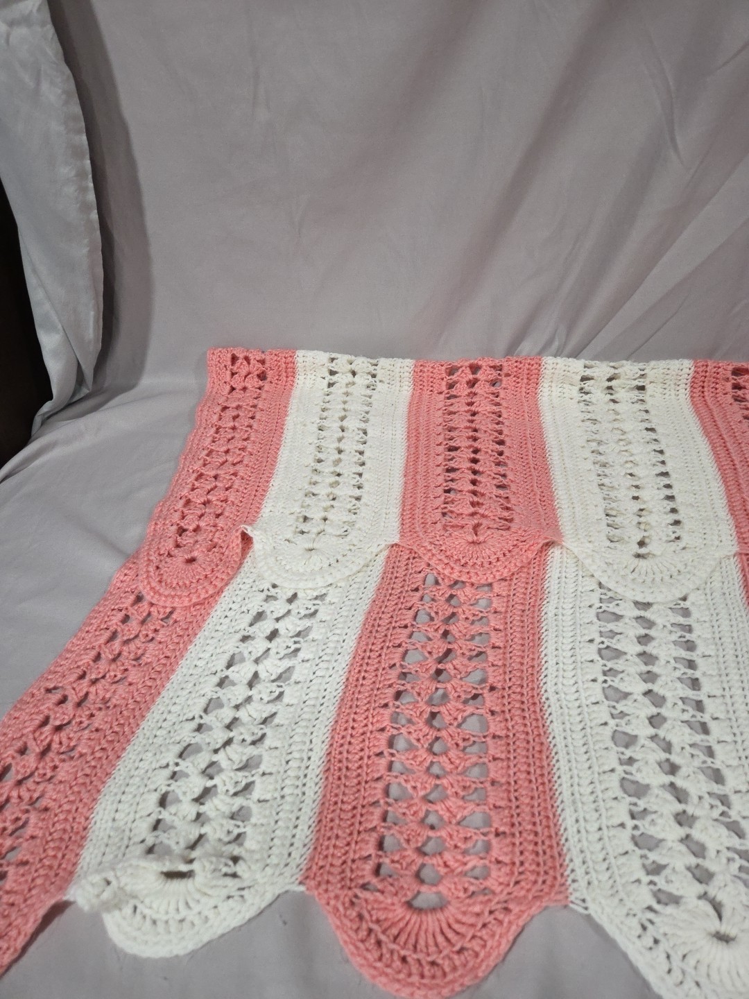 48x57 Inch Pink & White Crochet Baby Blanket - photo 3