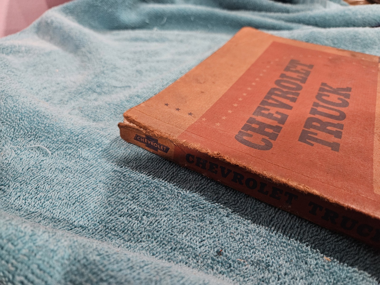 1947 Chevrolet Repair Manual Chevy Truck Models OEM - photo 3
